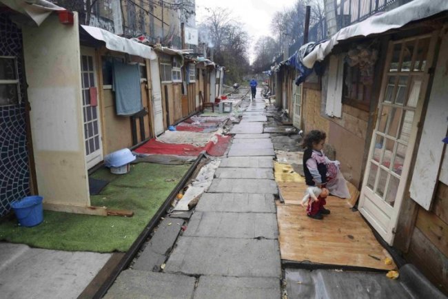 Цыганский лагерь в Париже