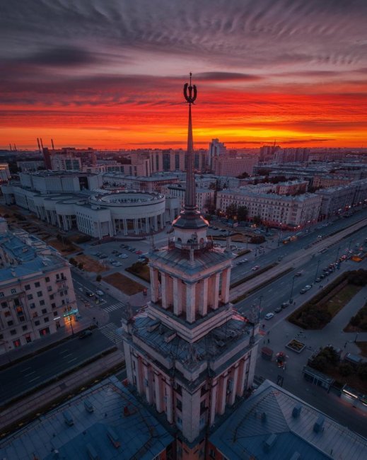 Санкт-Петербург на снимках Виталия Карповича